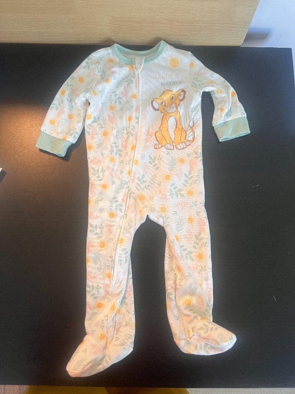 [$2 in a bundle] Disney 3m mint green Lion King - Simba Hakuna Matata footie
